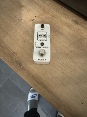 B9850101-1B4A-45BD-9385-4F829C01E382